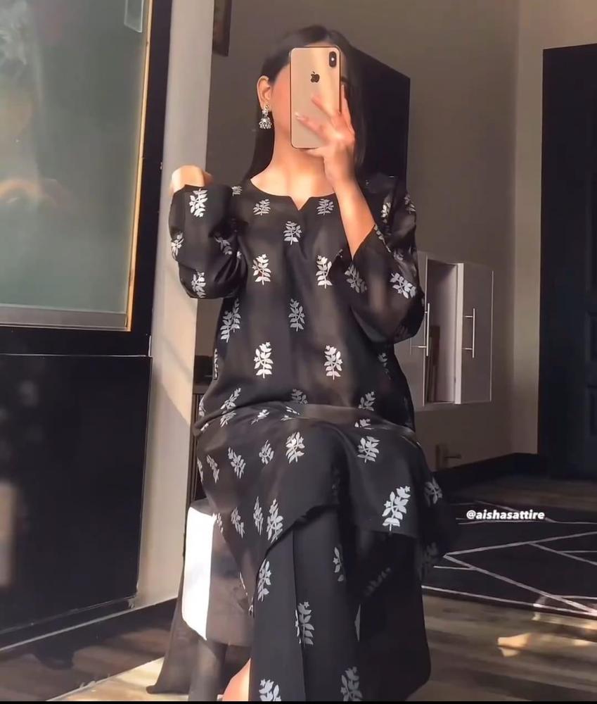 Women's Stitched Linen Block Printed Shirt And Trouser Two PCs