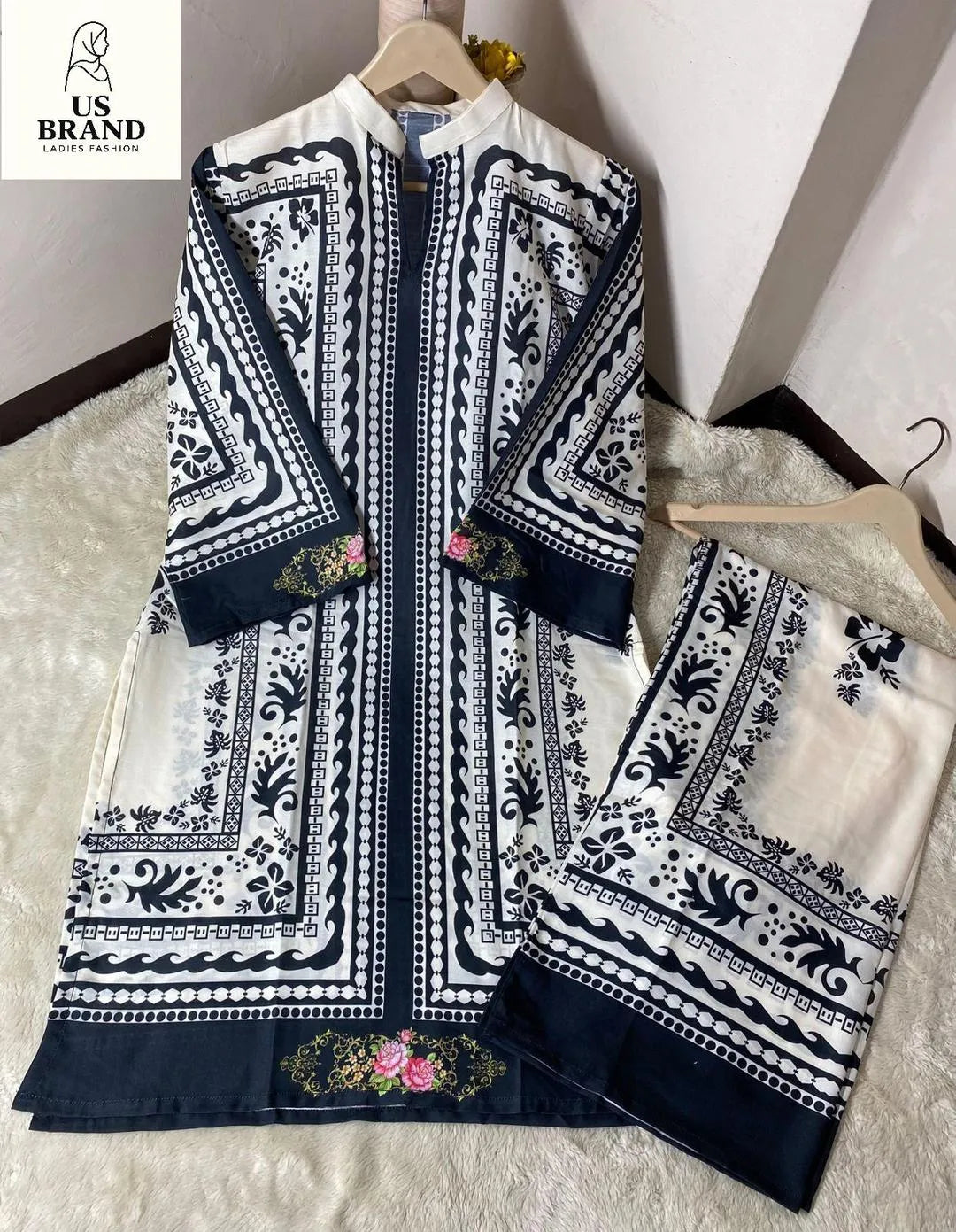 2 Pcs Women's Stitched Swiss Lawn Digital Print Co-Ord Set